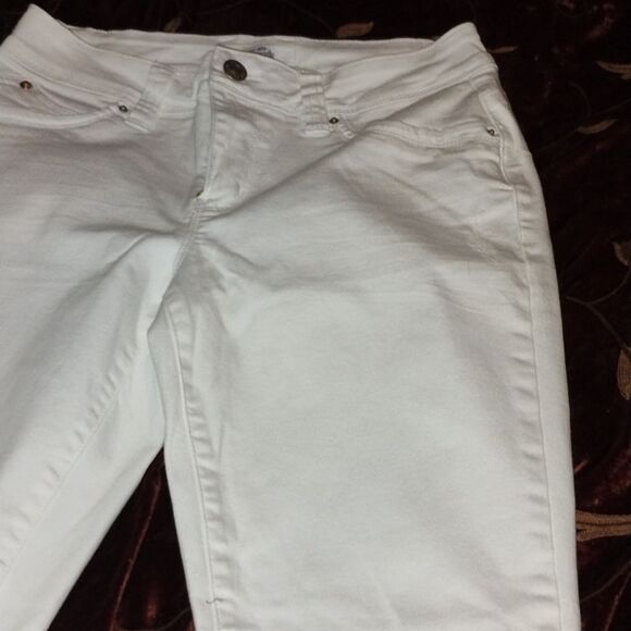 Royalty For Me Women's Cream Straight Leg Jeans - Picture 5 of 9